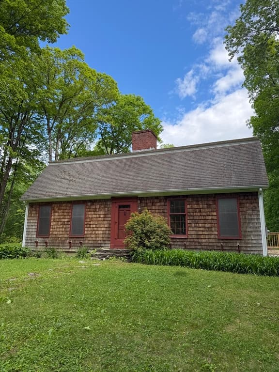 16 Flint Rd, Oakham MA 01068