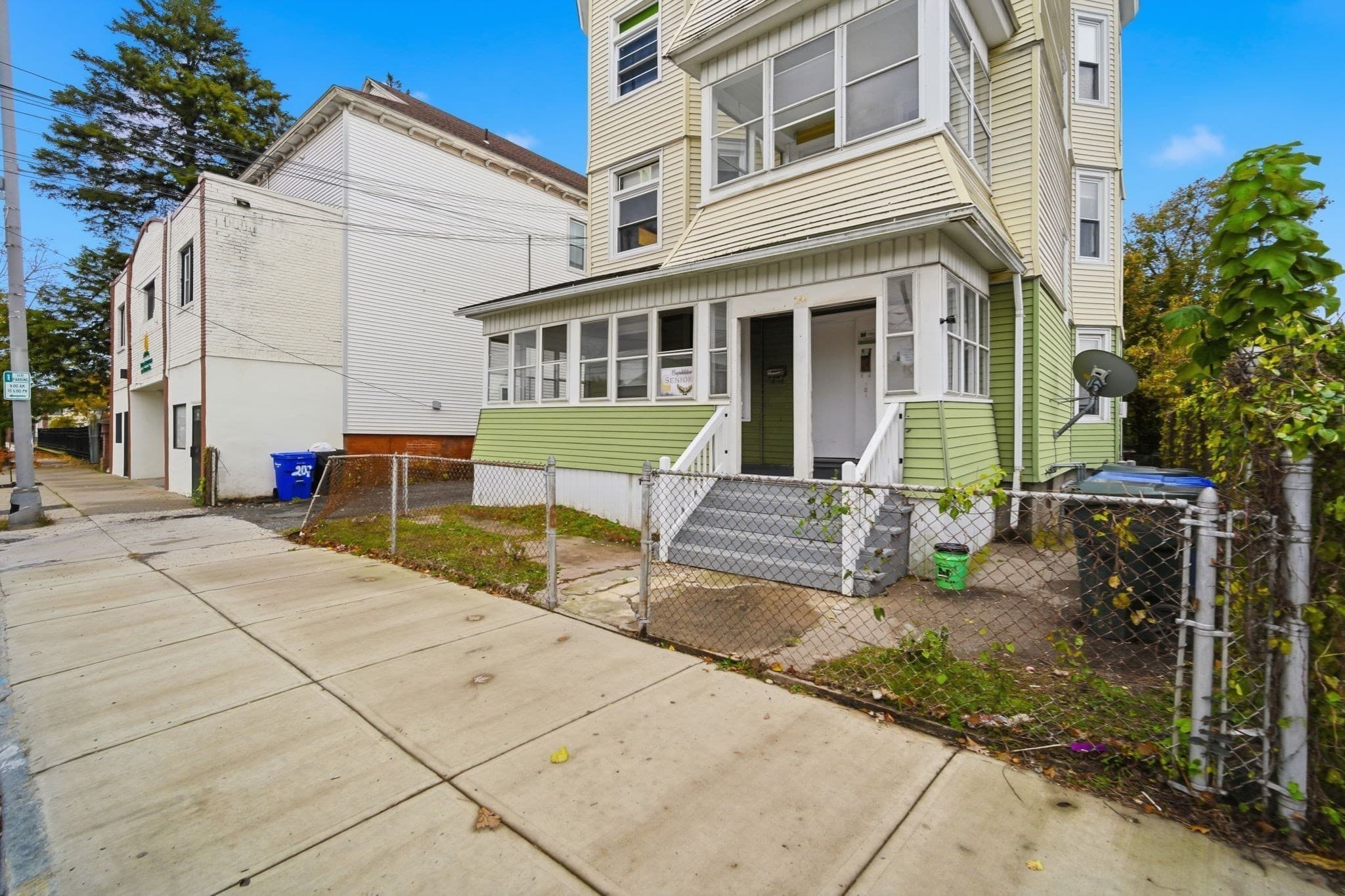 3 Family at 201 Main St, Springfield MA 01151, Springfield, photo 2 of 29