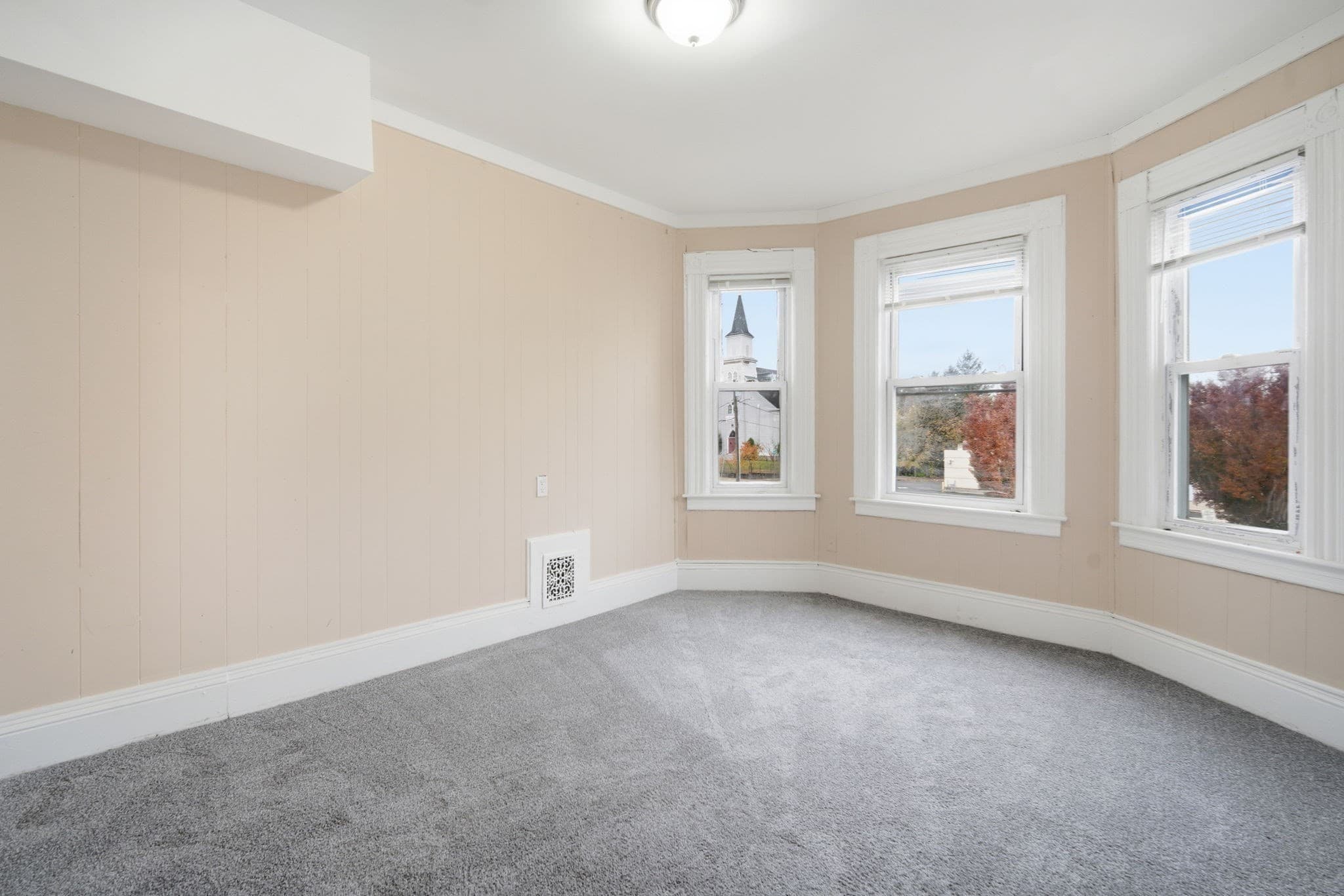 3 Family at 201 Main St, Springfield MA 01151, Springfield, photo 17 of 29