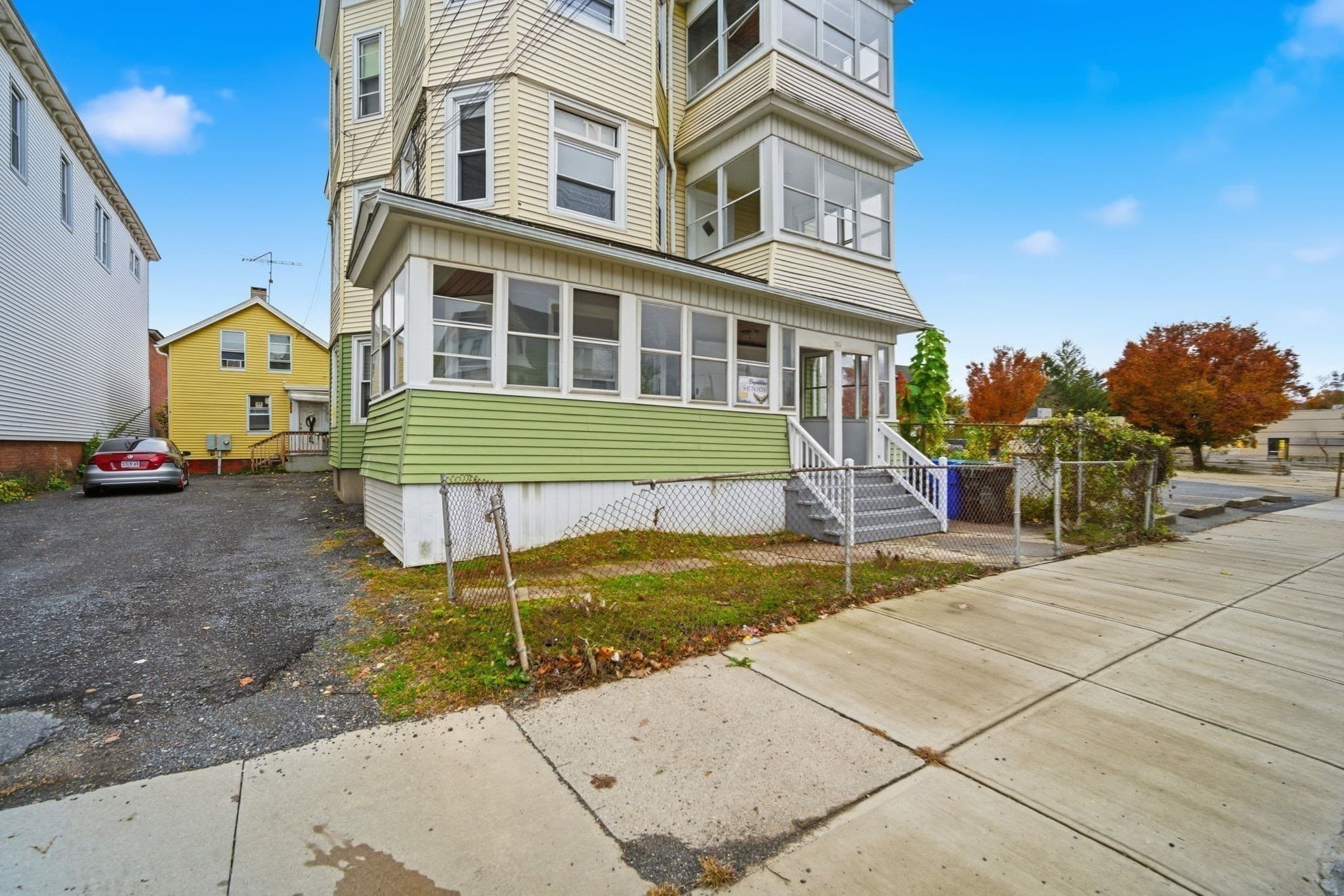 3 Family at 201 Main St, Springfield MA 01151, Springfield, photo 28 of 29