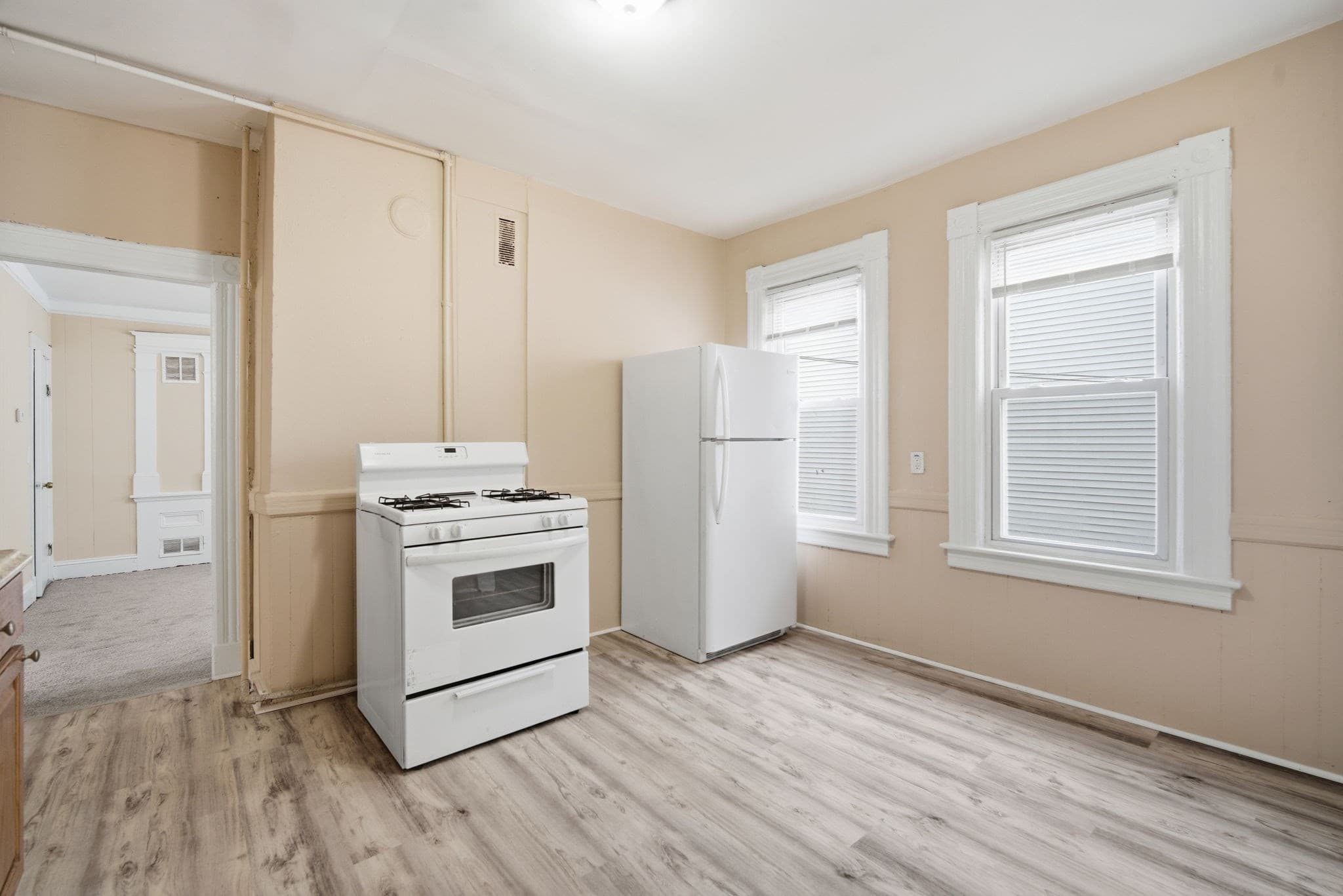 3 Family at 201 Main St, Springfield MA 01151, Springfield, photo 8 of 29