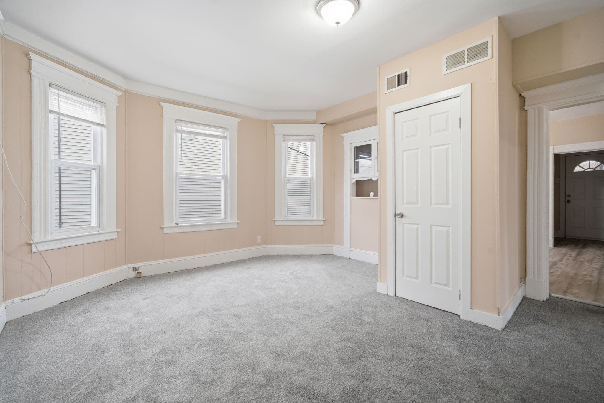 3 Family at 201 Main St, Springfield MA 01151, Springfield, photo 21 of 29