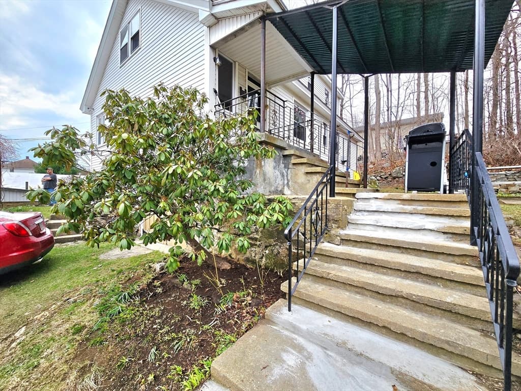 46-1/2 Old Sturbridge Rd, Southbridge MA 01550 photo 7