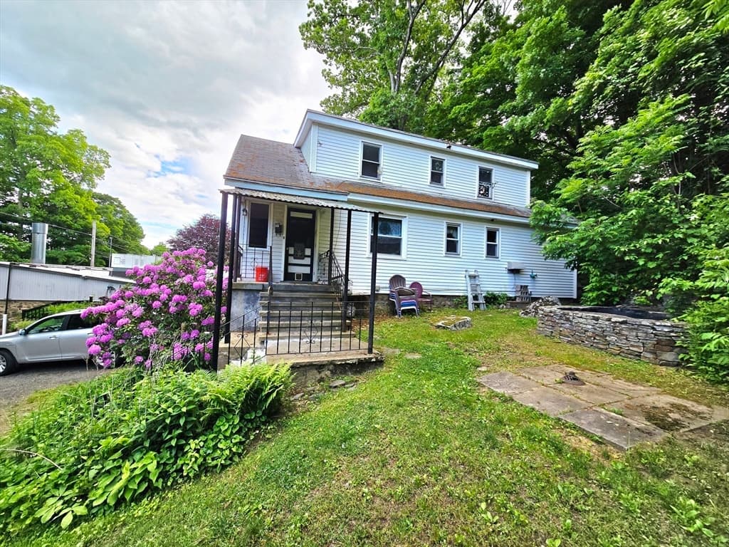 46-1/2 Old Sturbridge Rd, Southbridge MA 01550 photo 4