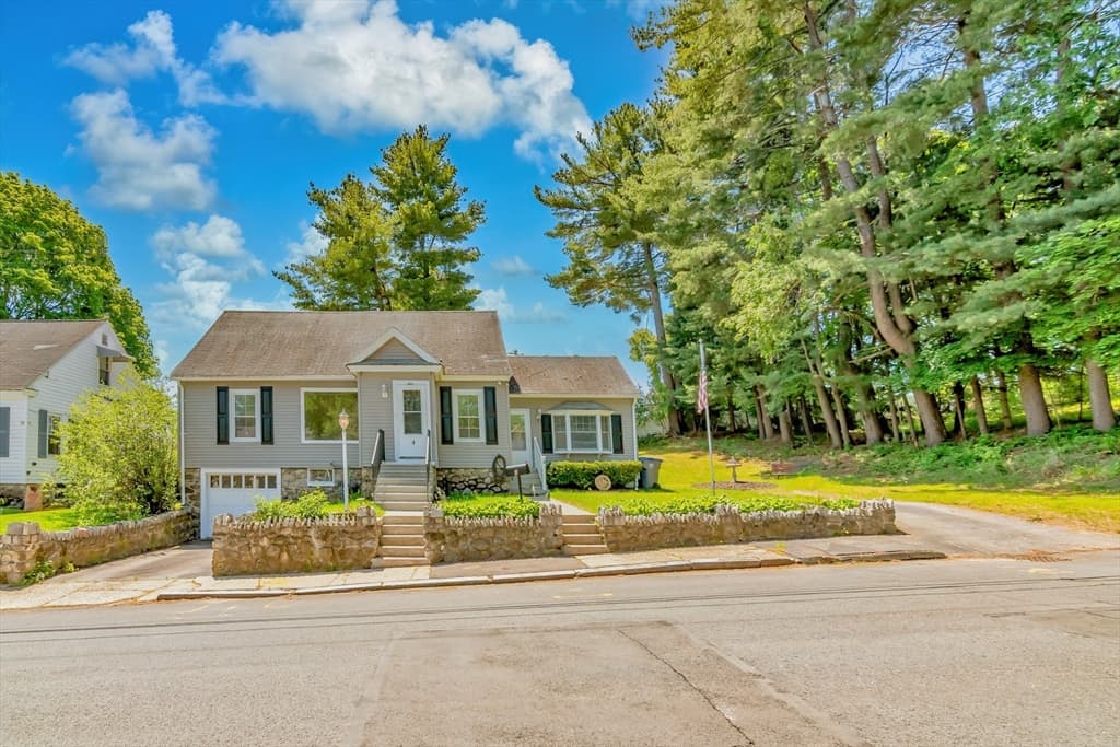 4 Capitol Street, Methuen MA 01844