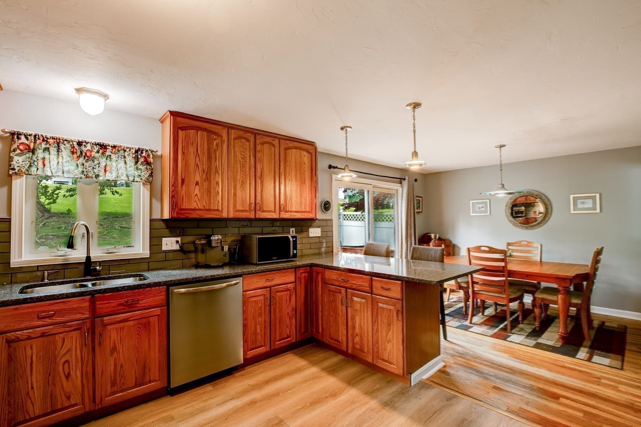 Single Family Residence at 81 Causeway Terrace, Leominster MA 01453, photo 5 of 42