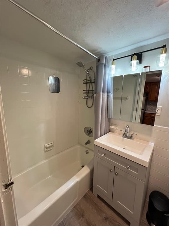 585 Revere Beach Pkwy # 403, Revere MA 02151 photo 16
