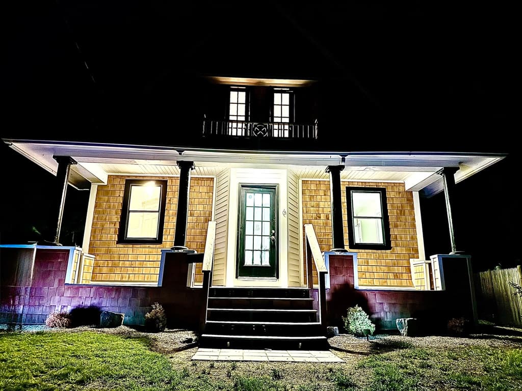 6 Wheelock St, Oxford MA 01540 photo 2