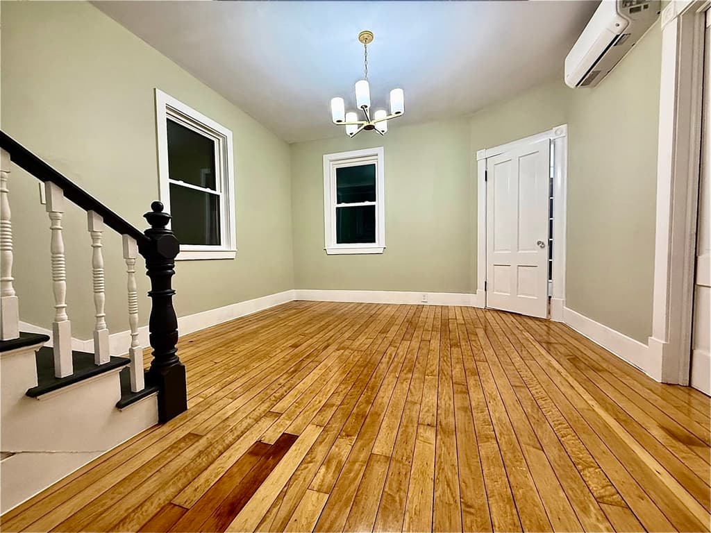 6 Wheelock St, Oxford MA 01540 photo 4