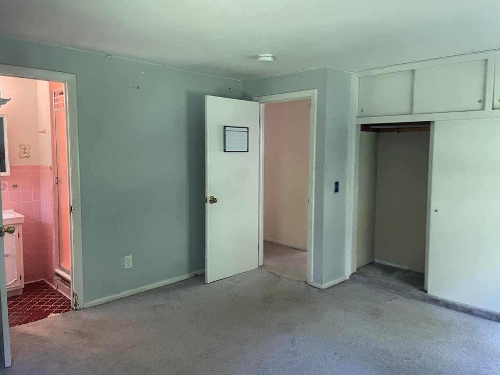 51 Jeffrey Ln, Amherst MA 01002 photo 32