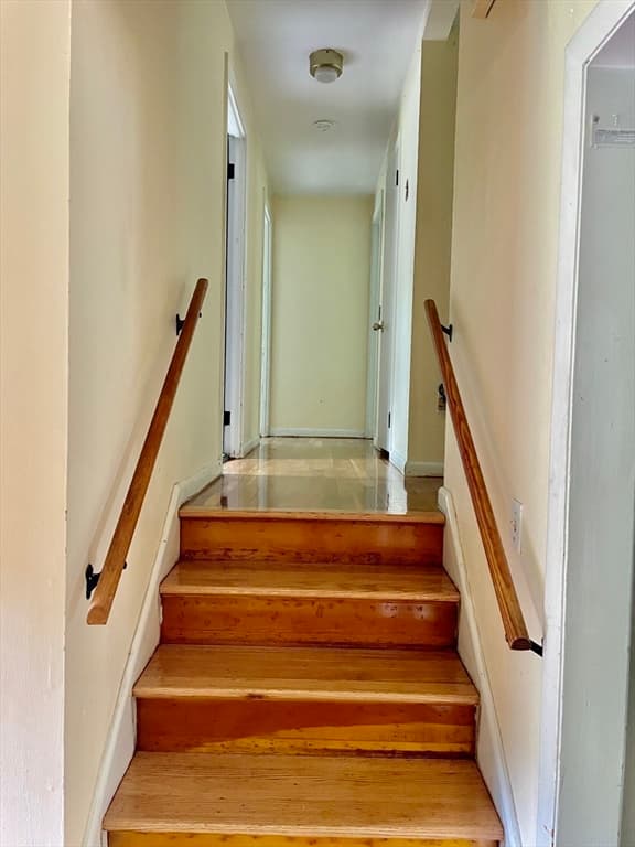 51 Jeffrey Ln, Amherst MA 01002 photo 35