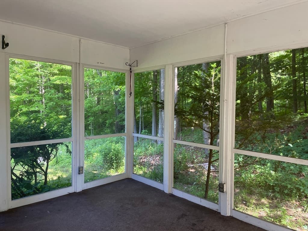 51 Jeffrey Ln, Amherst MA 01002 photo 8