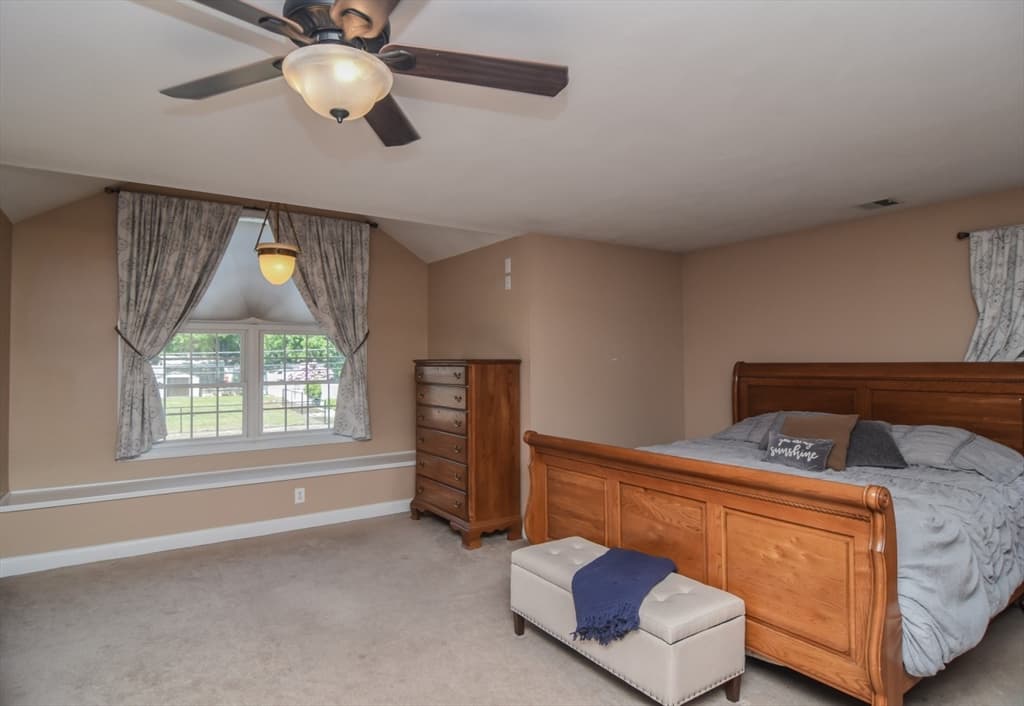 Single Family Residence at 261 Oak St, Methuen MA 01844, Methuen, photo 30 of 34