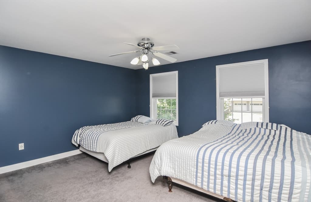 Single Family Residence at 261 Oak St, Methuen MA 01844, Methuen, photo 31 of 34
