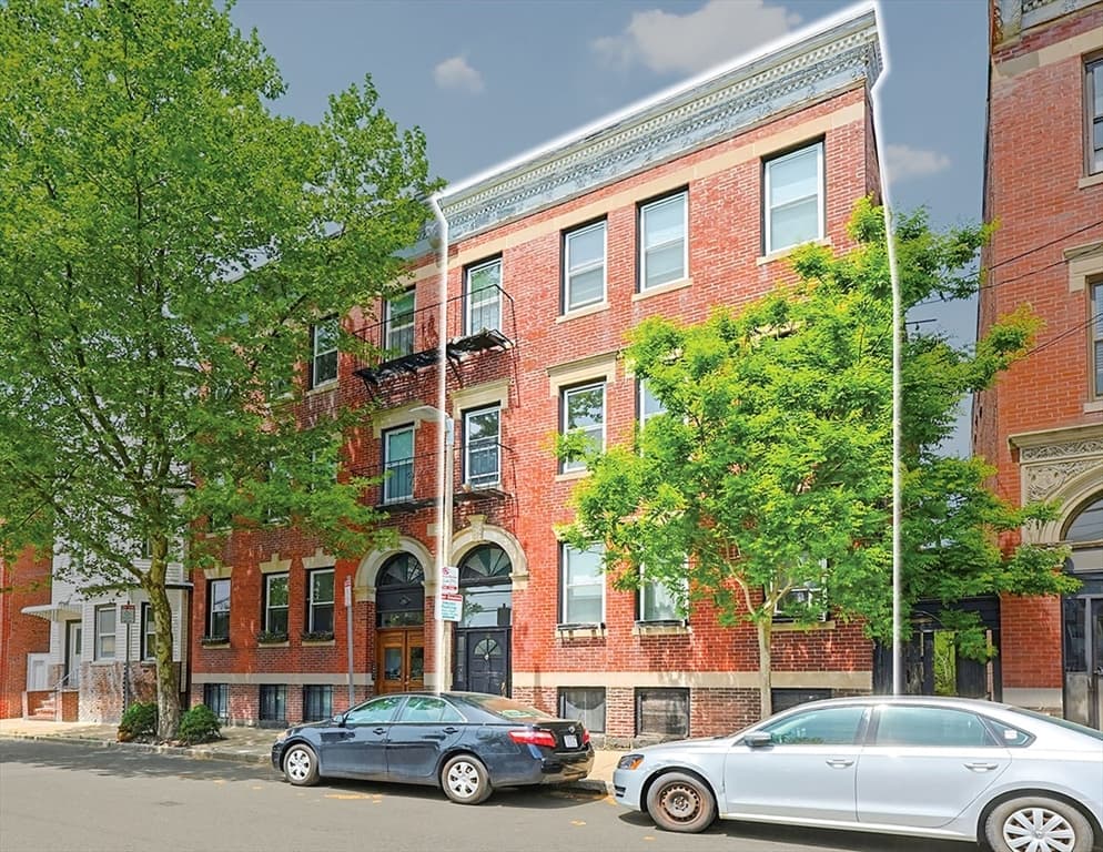 38 Frankfort Street, Boston MA 02128