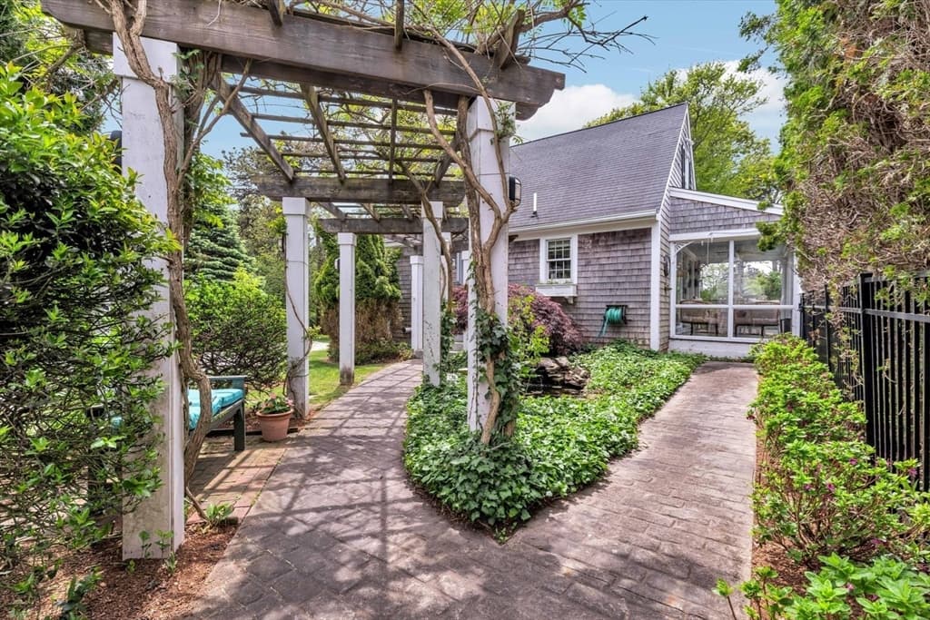 Single Family Residence at 7 Hill Wood Way, Sandwich MA 02537, Sandwich, photo 26 of 38