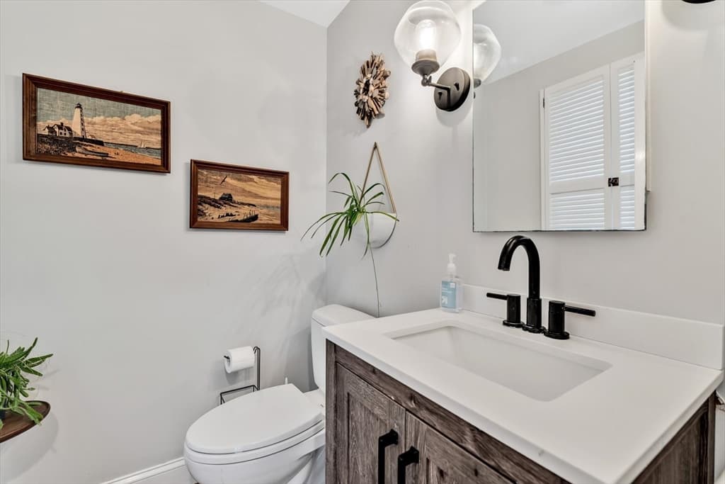 Single Family Residence at 7 Hill Wood Way, Sandwich MA 02537, Sandwich, photo 14 of 38