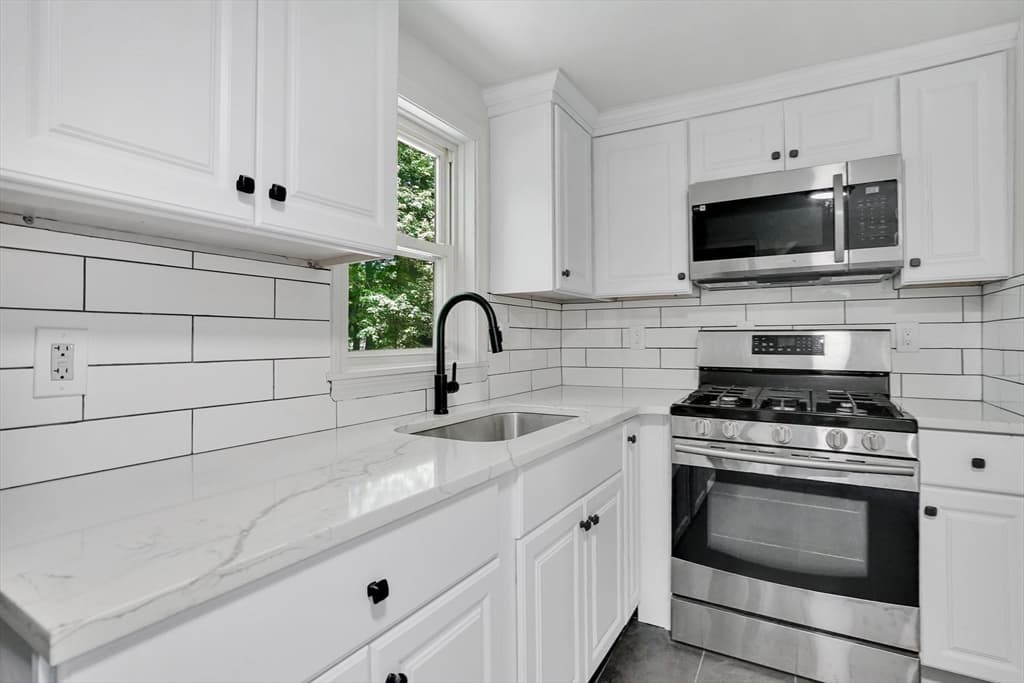 46 Chestnut St Pl, East Longmeadow MA 01028 photo 15