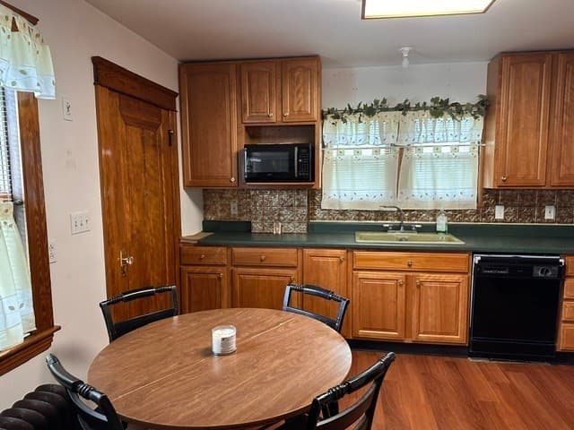 78 Whipple St, Worcester MA 01607 photo 6