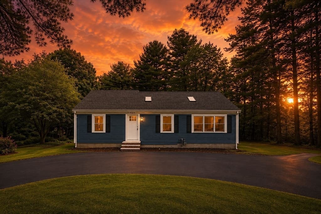 22 Randall Rd, Mattapoisett MA 02739 photo 2