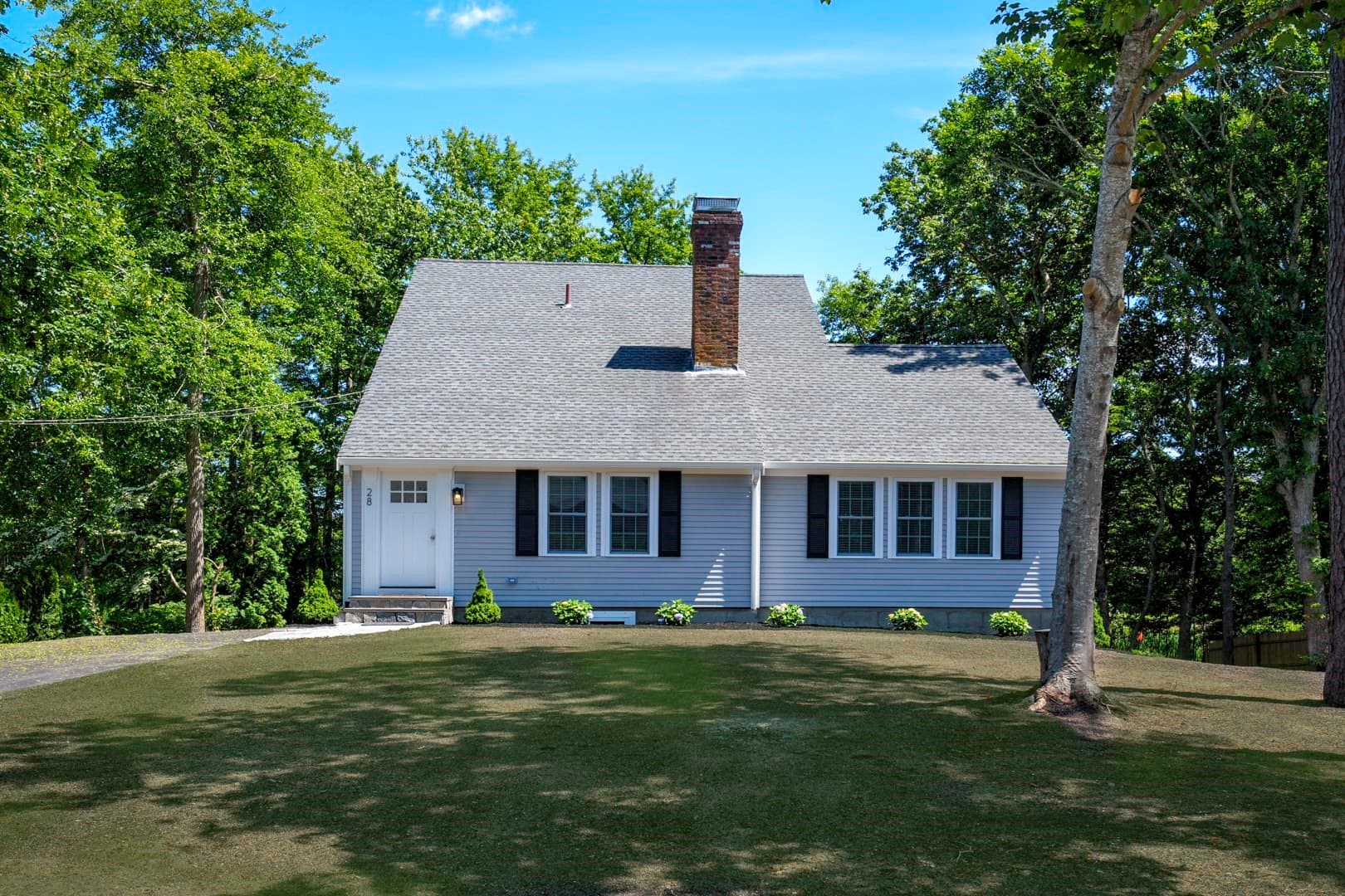 Single Family Residence at 28 Seminole Dr, Yarmouth MA 02675, photo 2 of 32