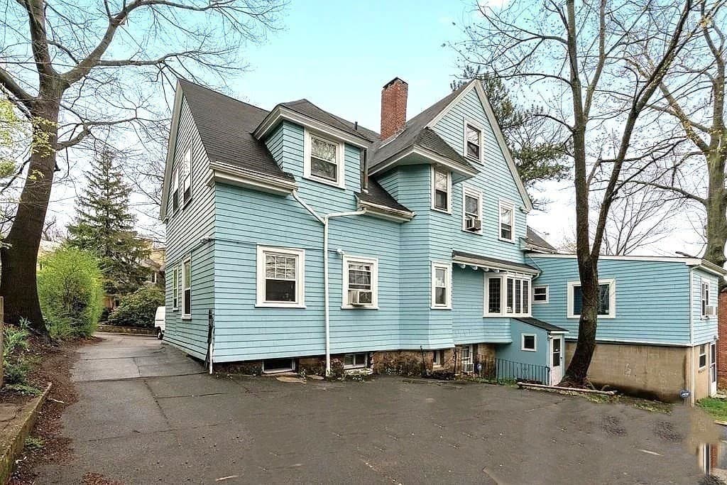 4 Family - 4 Units Up/Down at 155 Kilsyth Rd, Boston MA 02135, photo 24 of 35