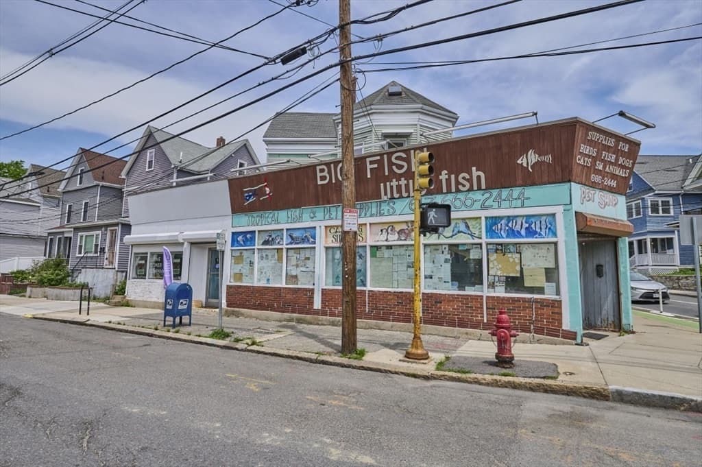 55 Elm St, Somerville MA 02144