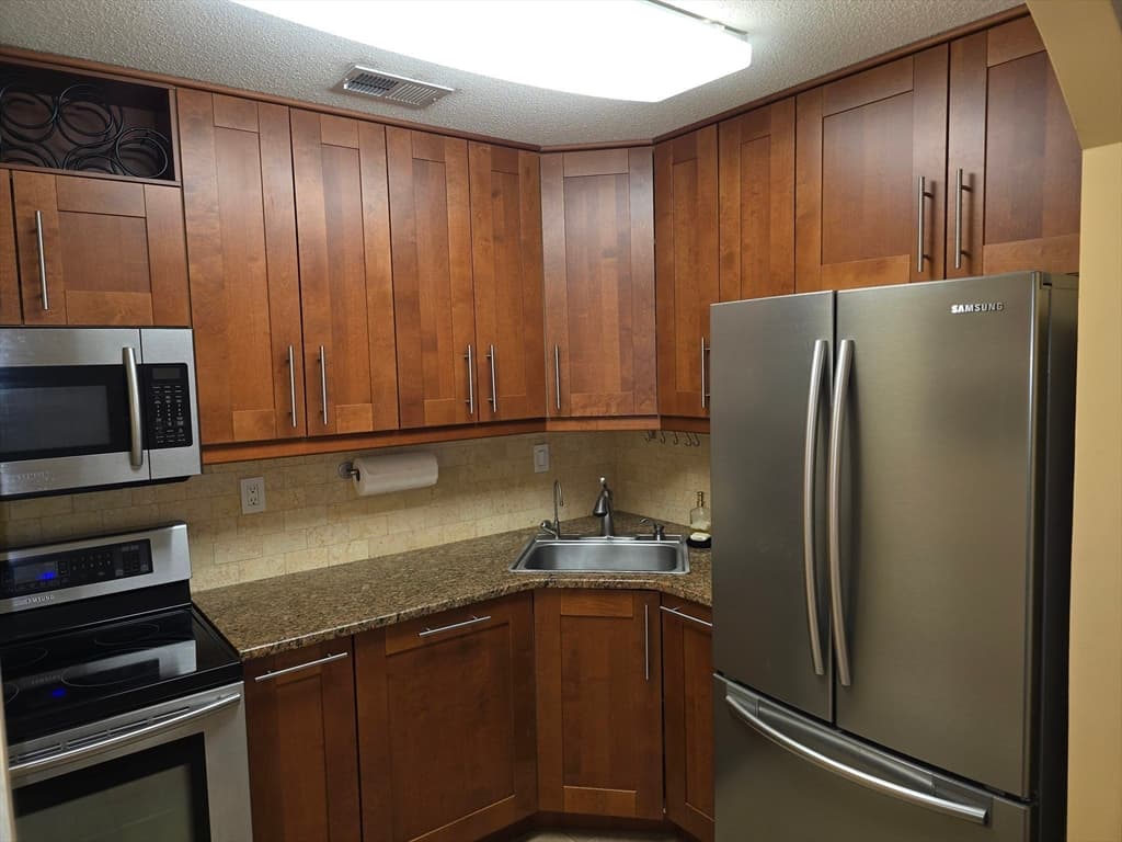555 Russell St # 65, Westfield MA 01085 photo 3