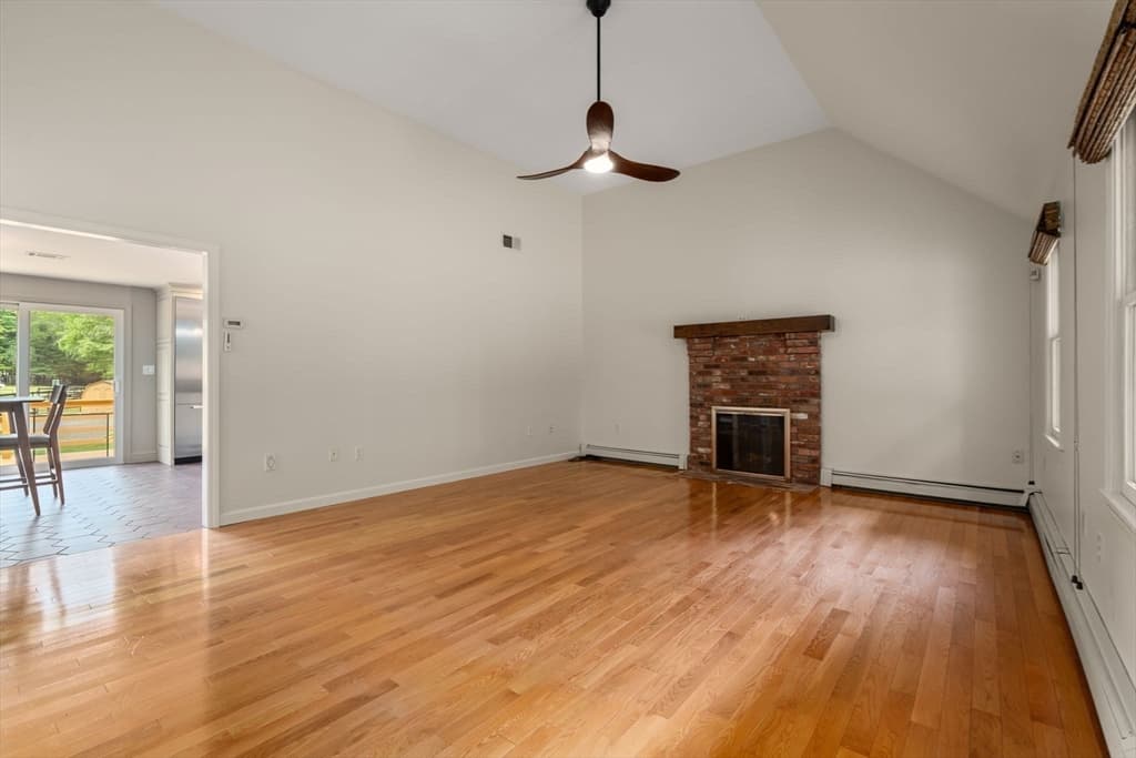 17 Leonard St, Lakeville MA 02347 photo 14