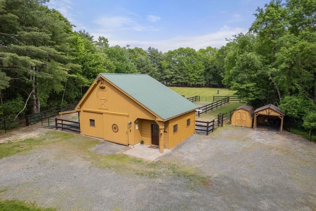 17 Leonard St, Lakeville MA 02347 photo 4