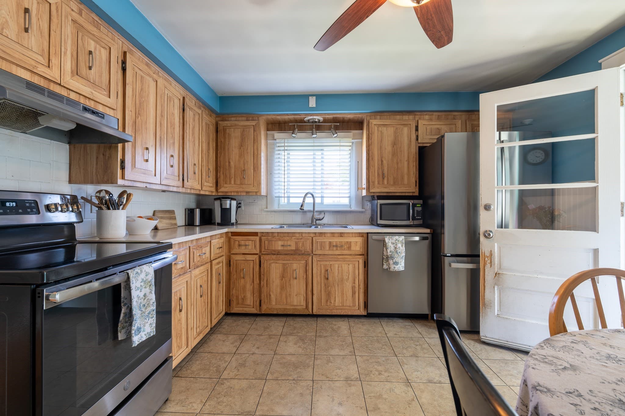 Single Family Residence at 110 James M. Beardsworth Road, Tiverton RI 02878, Tiverton, photo 16 of 26