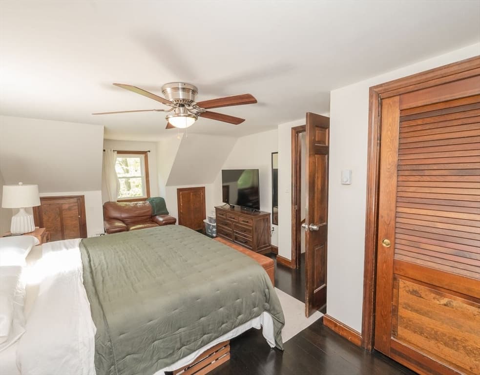 Single Family Residence at 586 Turnpike St, Stoughton MA 02072, photo 16 of 23
