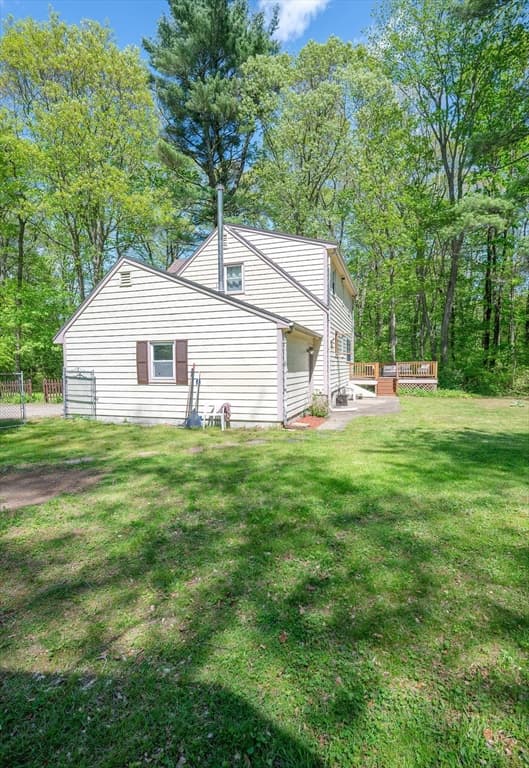 Single Family Residence at 586 Turnpike St, Stoughton MA 02072, photo 4 of 23