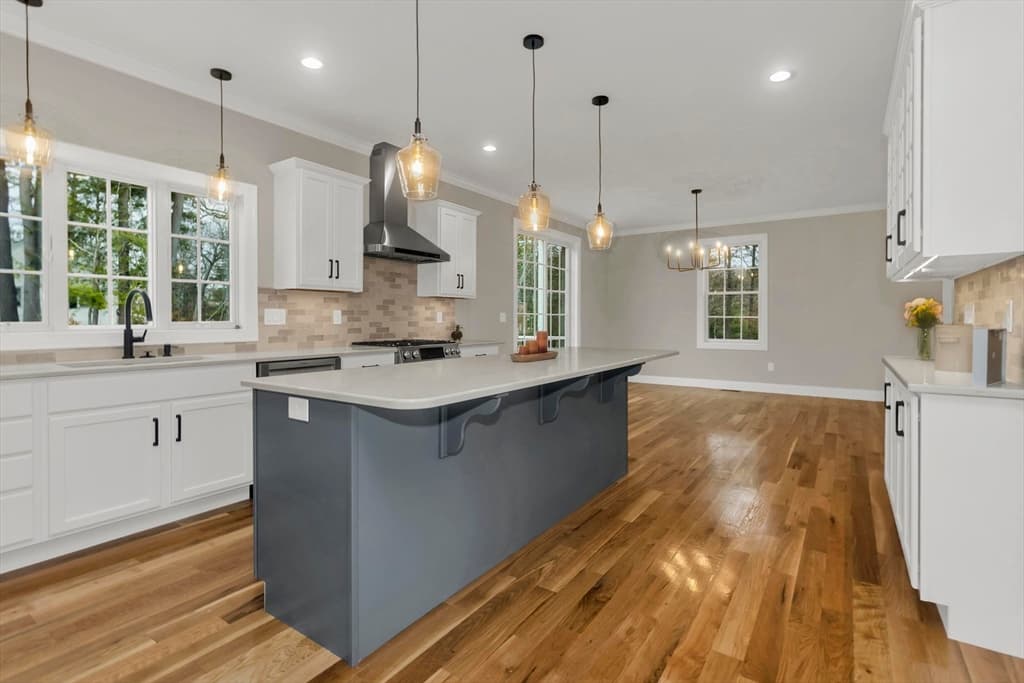 Single Family Residence at 1 Scarlett Drive, East Longmeadow MA 01028, East Longmeadow, photo 9 of 42