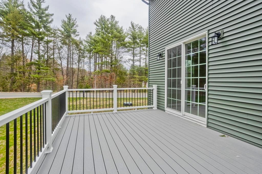 Single Family Residence at 1 Scarlett Drive, East Longmeadow MA 01028, East Longmeadow, photo 41 of 42