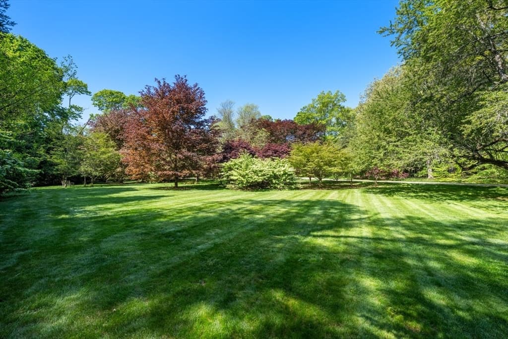 475 Glen Rd, Weston MA 02493