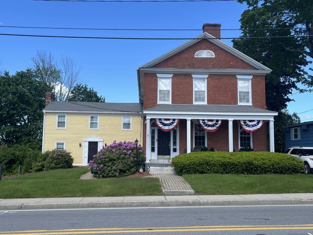 8-10 Pleasant Street, Leicester MA 01524