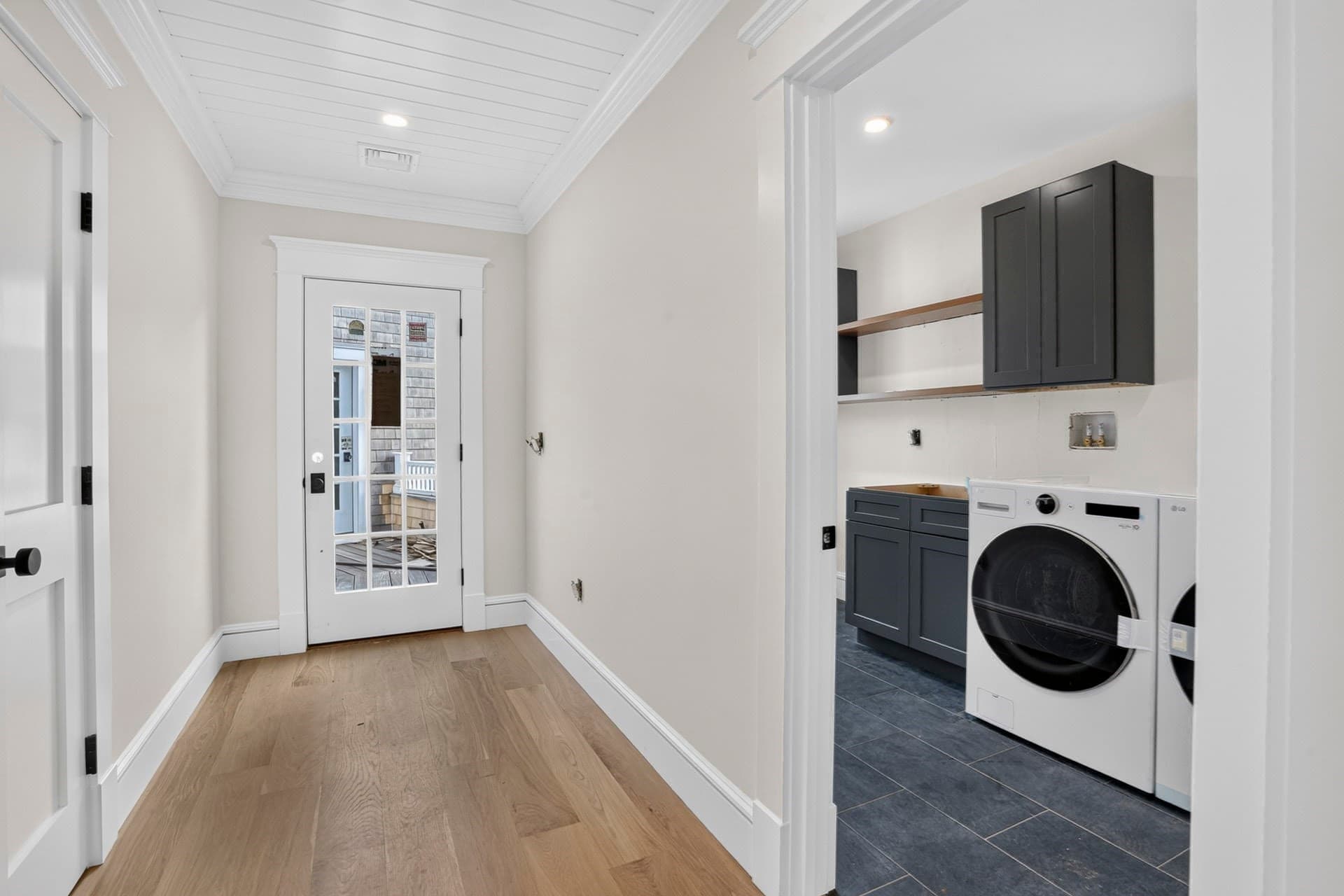 Multi Family at 9 Suttons Way, Edgartown MA 02539, photo 14 of 41