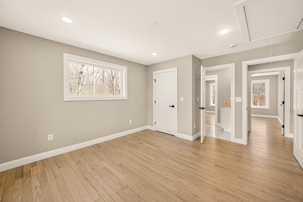 Single Family Residence at 10 Falcon Dr, Shrewsbury MA 01545, photo 28 of 39