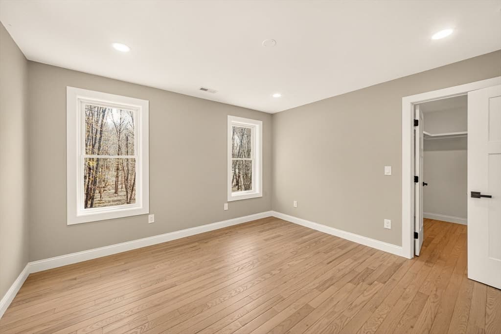 Single Family Residence at 10 Falcon Dr, Shrewsbury MA 01545, photo 25 of 39