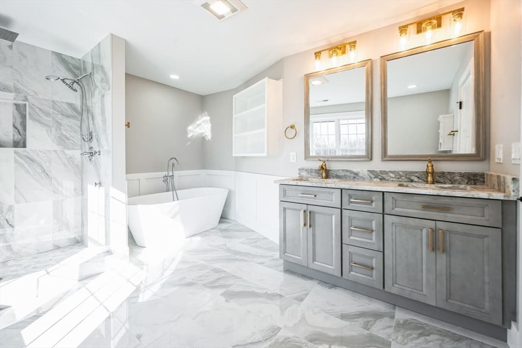 Single Family Residence at 10 Falcon Dr, Shrewsbury MA 01545, photo 21 of 39