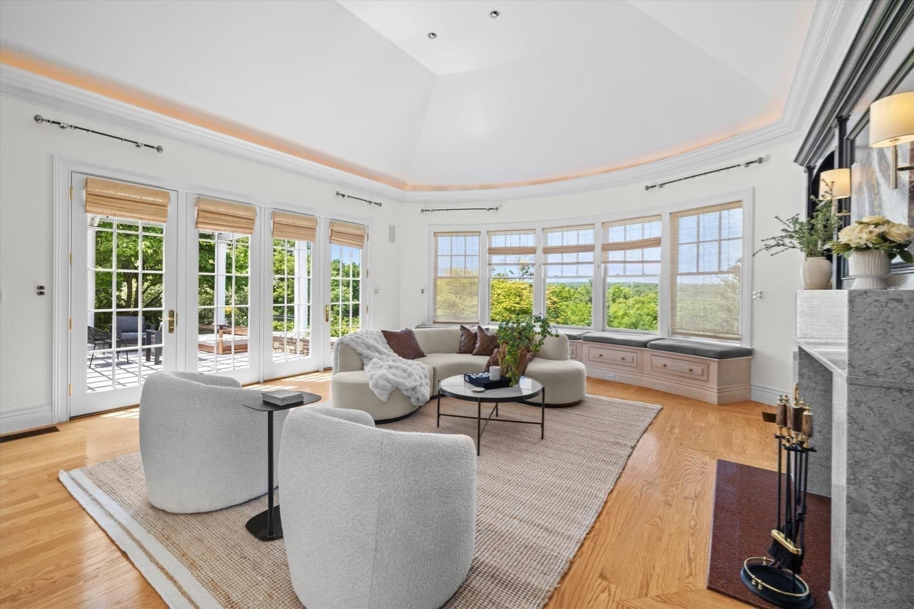 Single Family Residence at 10 Andrea Dr, Hopkinton MA 01748, photo 5 of 42