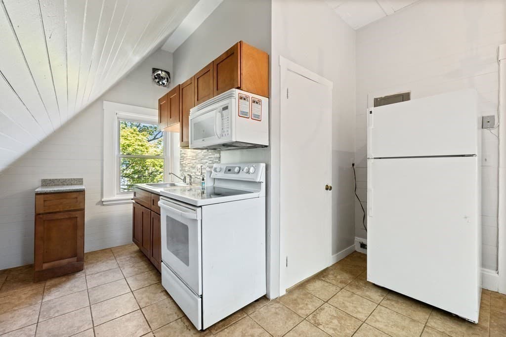 Multi Family at 3 Ware St, Boston MA 02125, photo 14 of 34