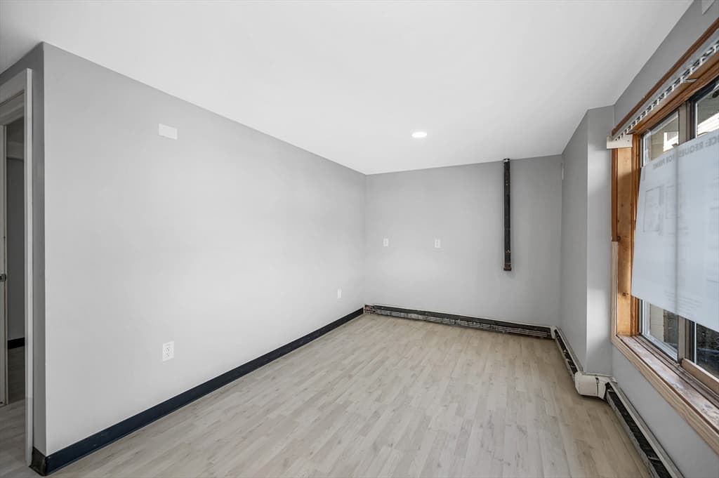 230 Cumberland Rd, Lowell MA 01850 photo 8