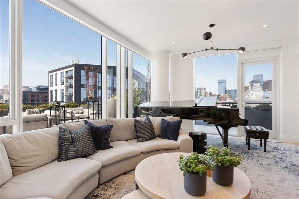 Condominium at 380 Harrison Ave # 12J, Boston MA 02118, photo 13 of 42