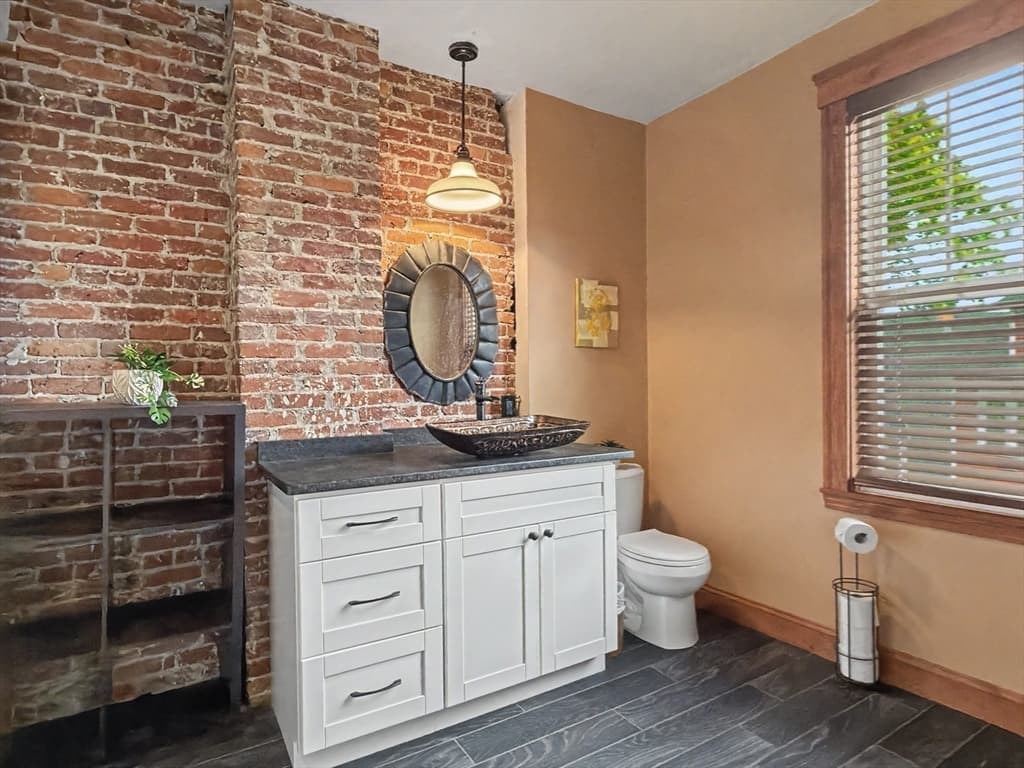 4 Westland St, Worcester MA 01602 photo 27