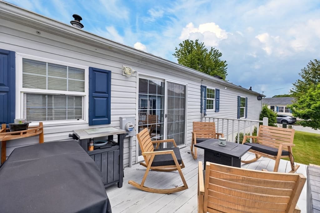 96 Songbird Ln, Tiverton RI 02878 photo 7