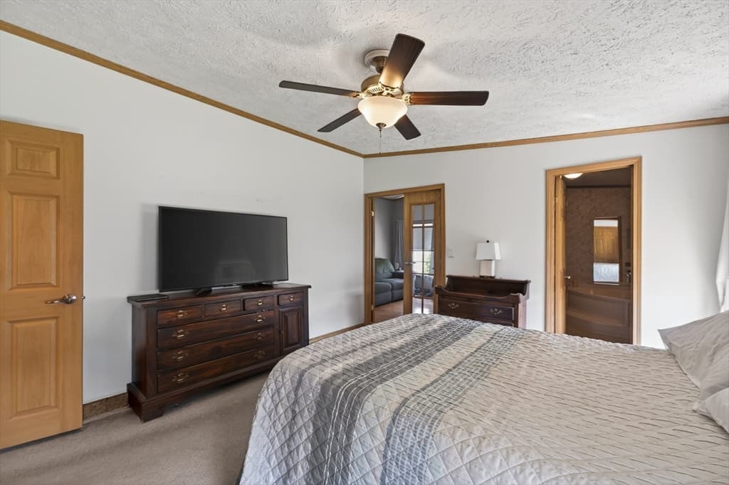96 Songbird Ln, Tiverton RI 02878 photo 20