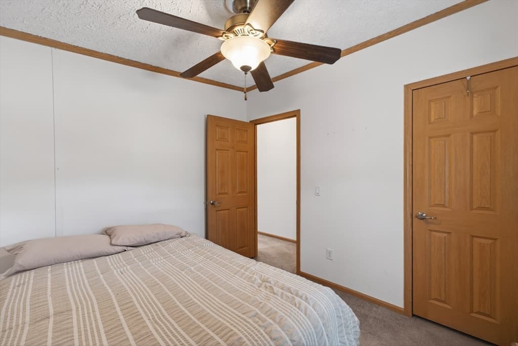 96 Songbird Ln, Tiverton RI 02878 photo 14