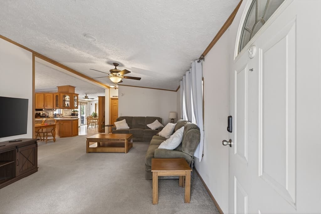 96 Songbird Ln, Tiverton RI 02878 photo 11